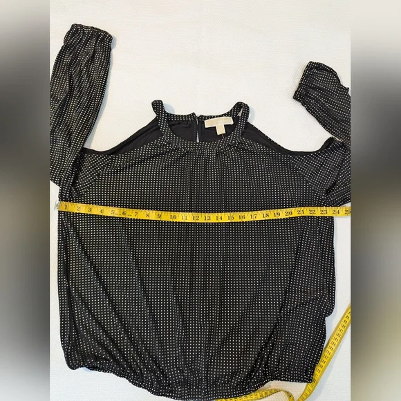 Michael kors cold shoulder smock long sleeve Black rhinestone size PXL. - Picture 5 of 9